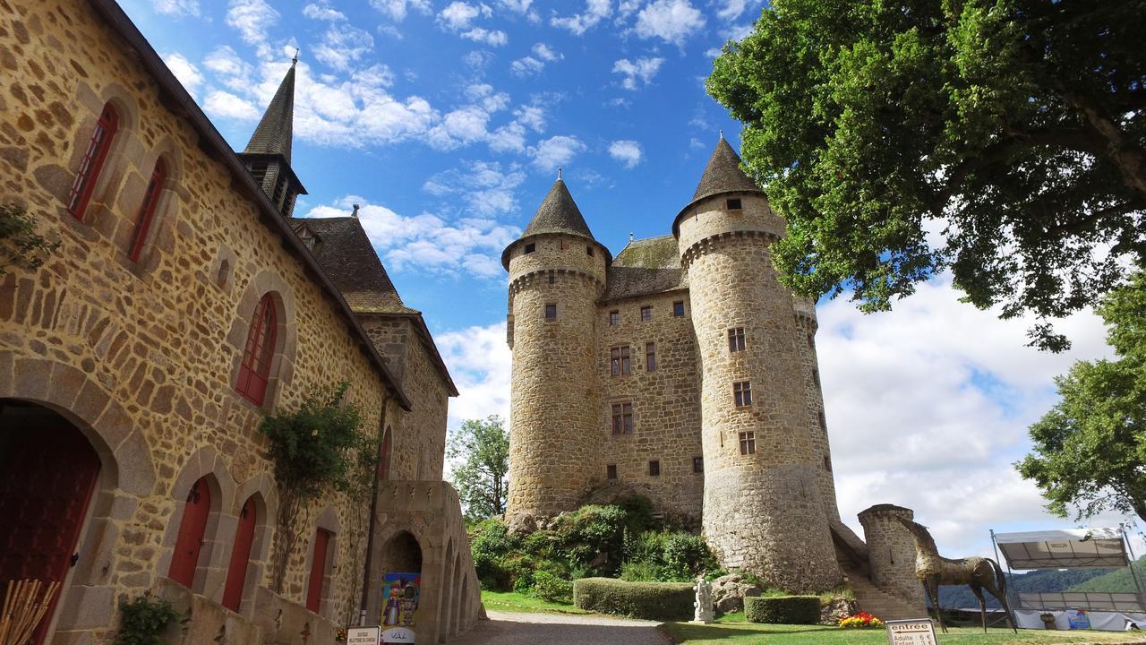 Vvf Cantal Champs-Sur-Tarentaine エクステリア 写真